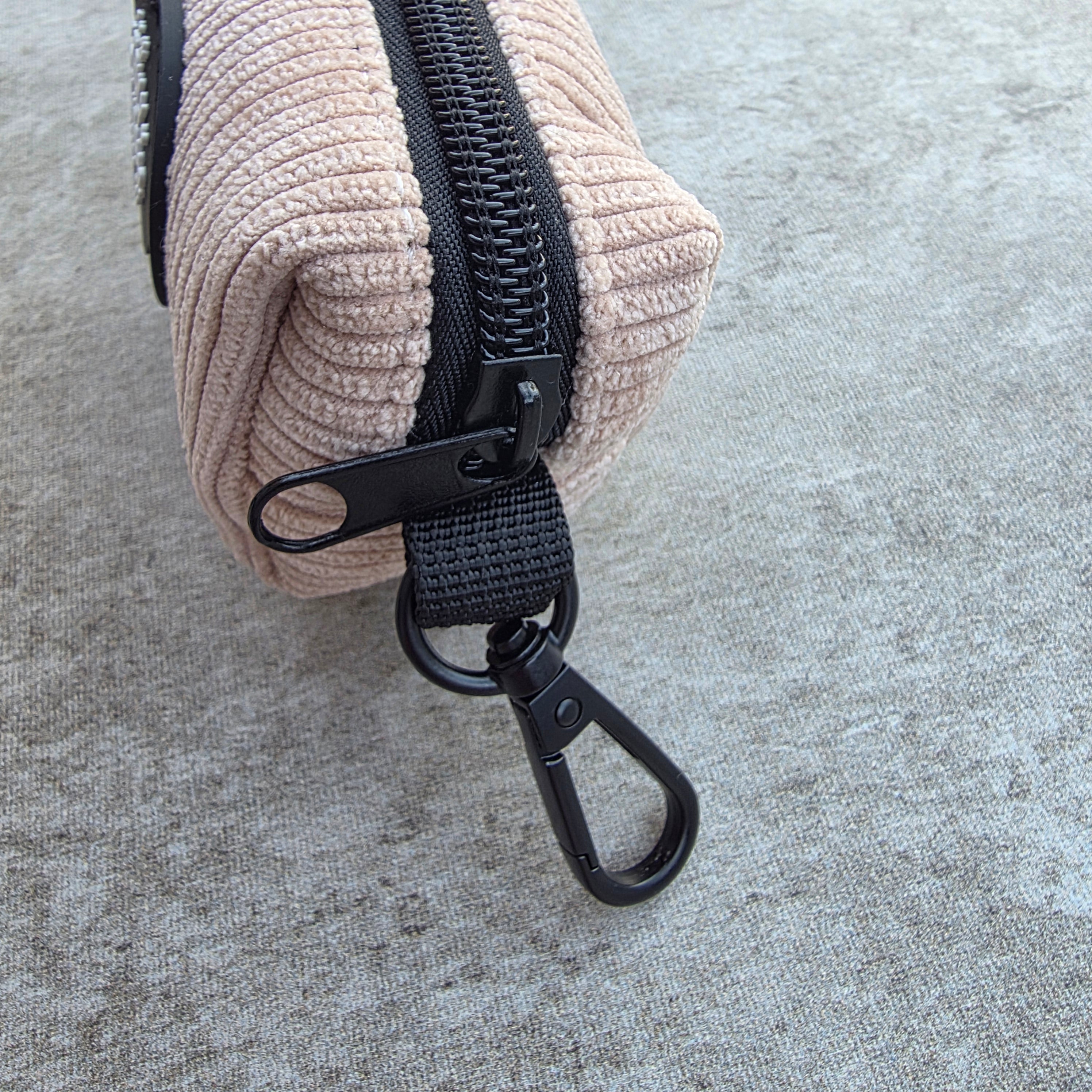 Oatmeal Outing Poop Bag Holder