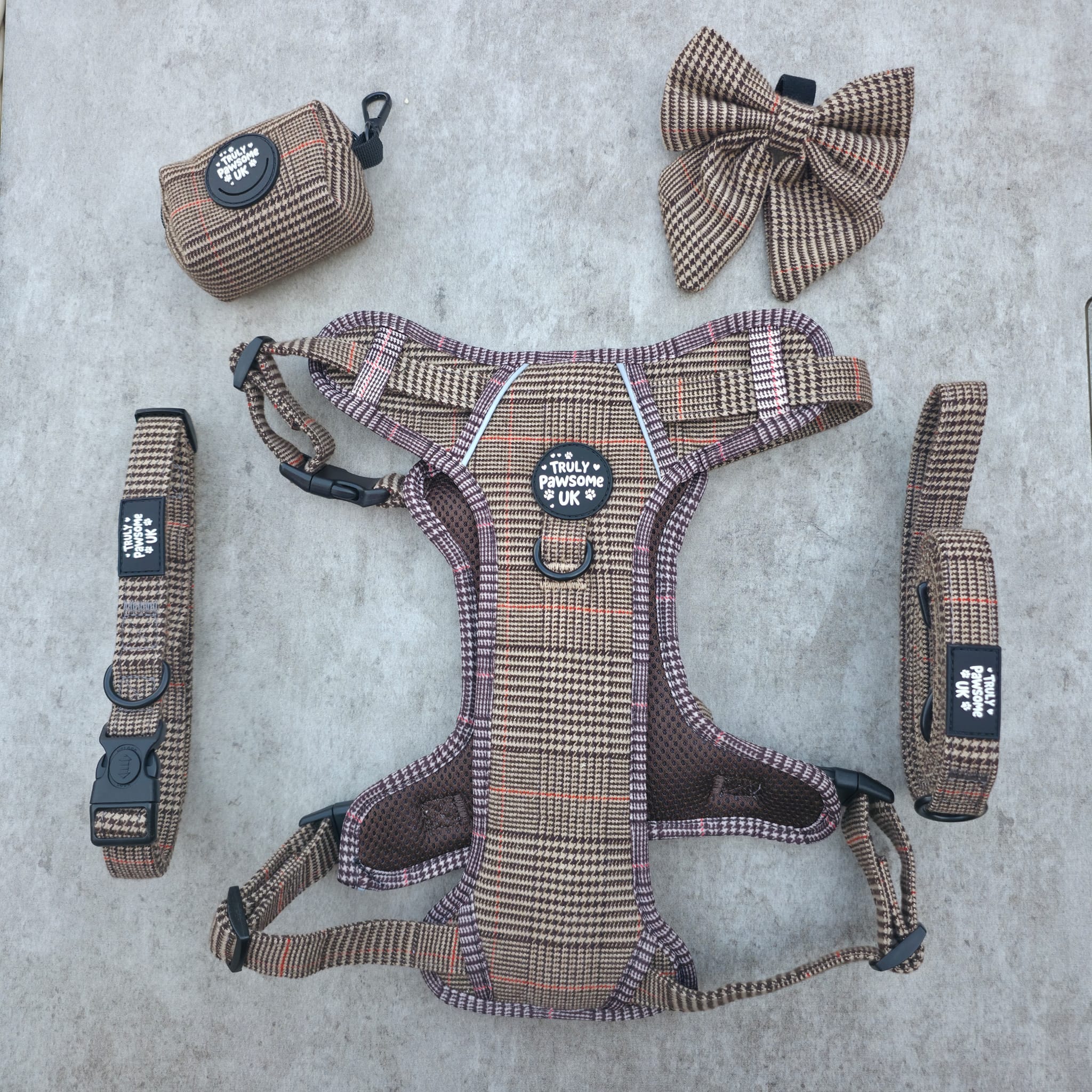 The Woodland Plaid Complete Set